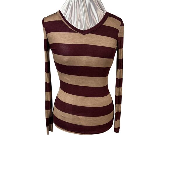 NWT Rue 21 Wide Stripe Long Sleeve Light Sweater - Picture 1 of 4